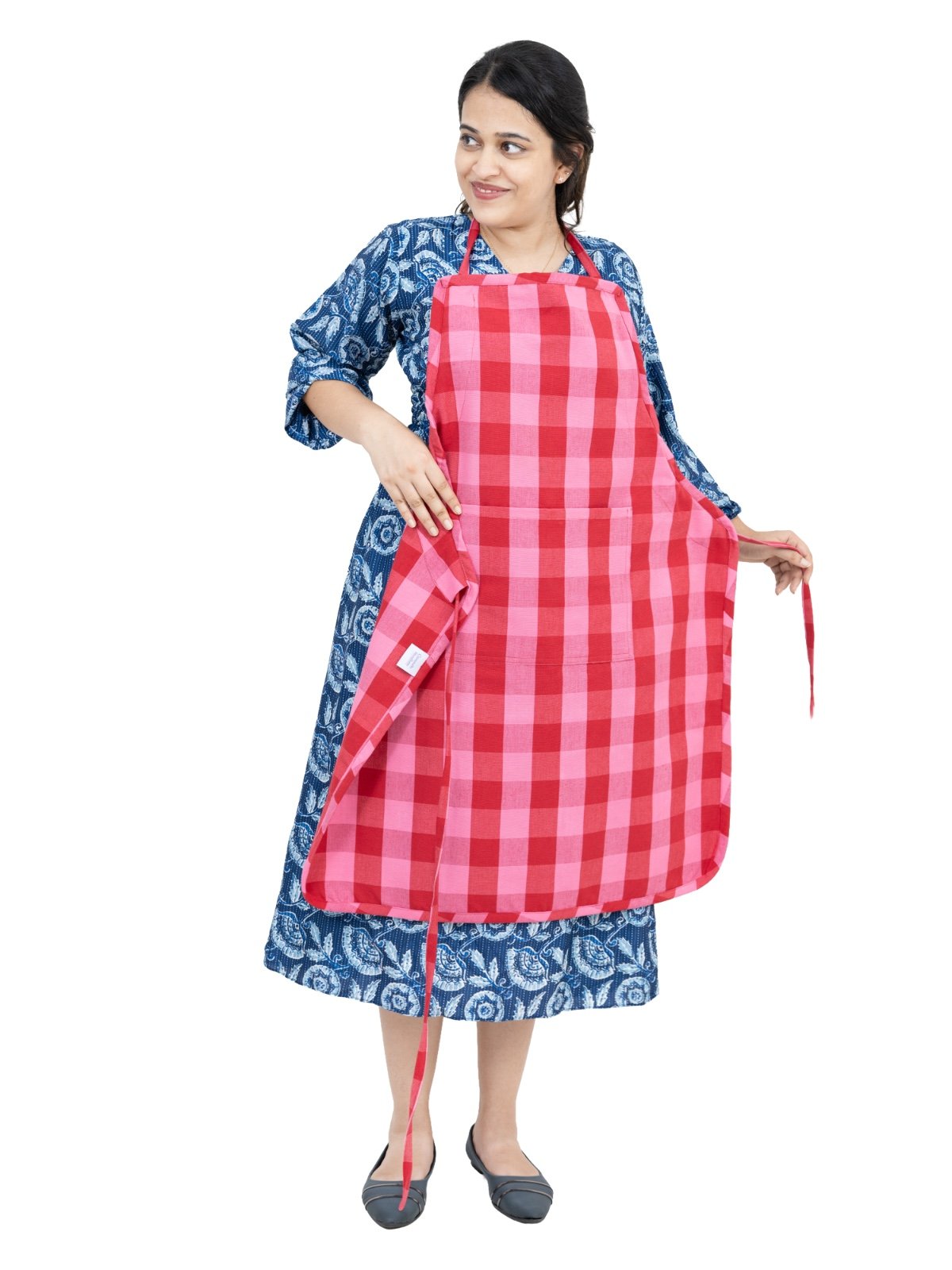 Crimson Red/ Pink Checkered Cotton Apron - Image 4